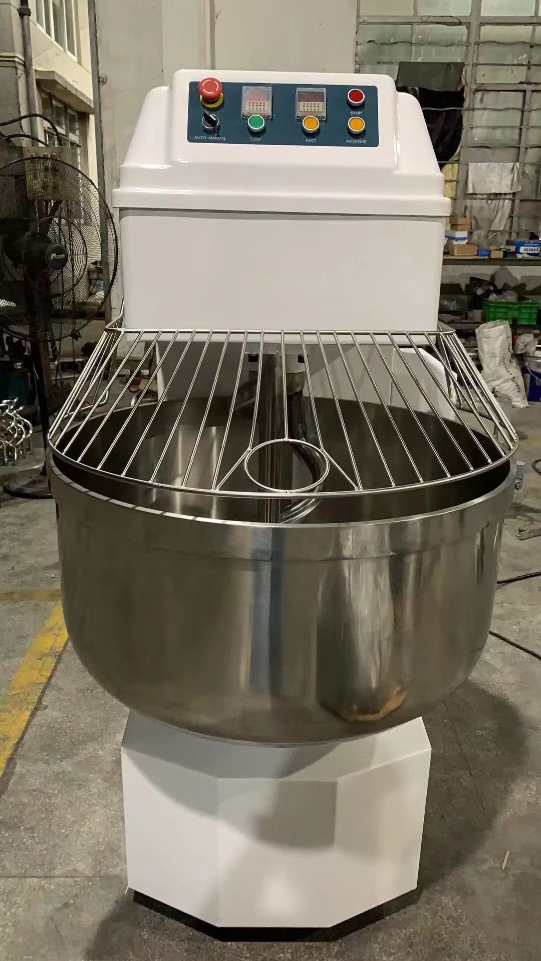 Hot Sale 5kg 8kg 10kg 25kg 50k - Dough Mixer Machine recension och pris